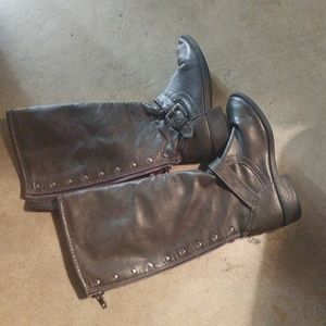 Grey knee high boots, zip up the back size 13
